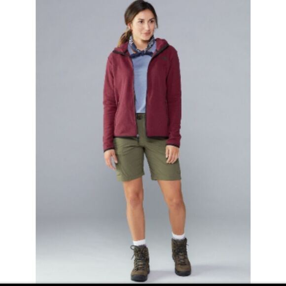 REI Pants - REI co op olive green relaxed fit shorts size 2